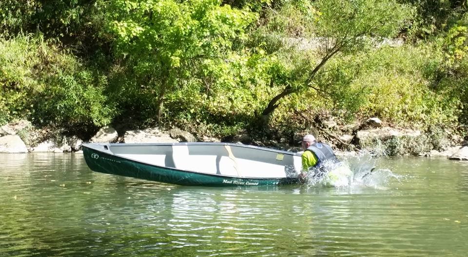 Outdoor class on reentering a canoe