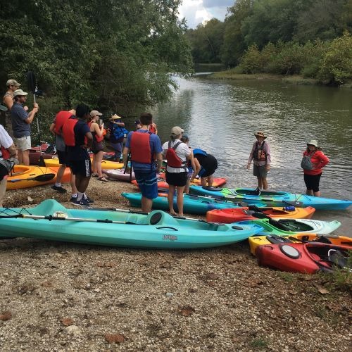 Outdoor classes on paddling